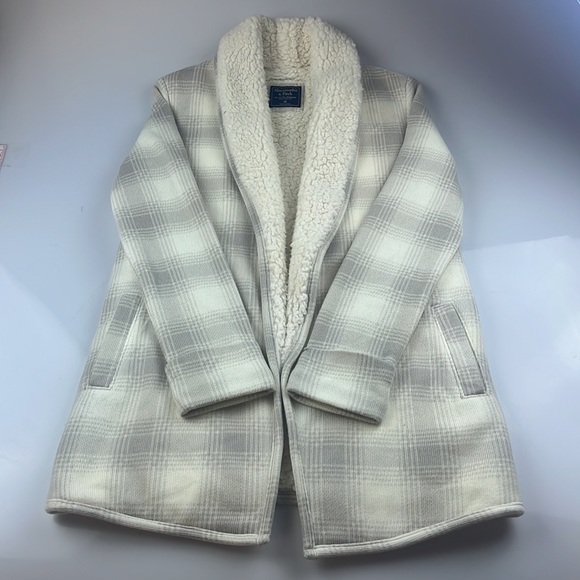 Abercrombie & Fitch Sweaters - Abercrombie and Fitch Sherpa Plaid Sweater Cardigan S116-15